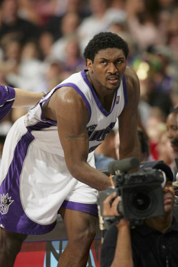 15岁道曼禁区内天秀回旋破门，青年欧冠阿森纳4-2逆转拜仁（青年欧冠：15岁道曼禁区回旋神射，阿森纳4-2逆转拜仁）