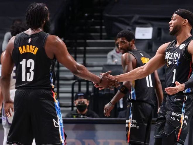 电讯报：斯特林6年前对亚特兰大狂轰4球，现如今已成隐形人（电讯报：曾对亚特兰大上演大四喜的斯特林，如今在队中几乎隐身）