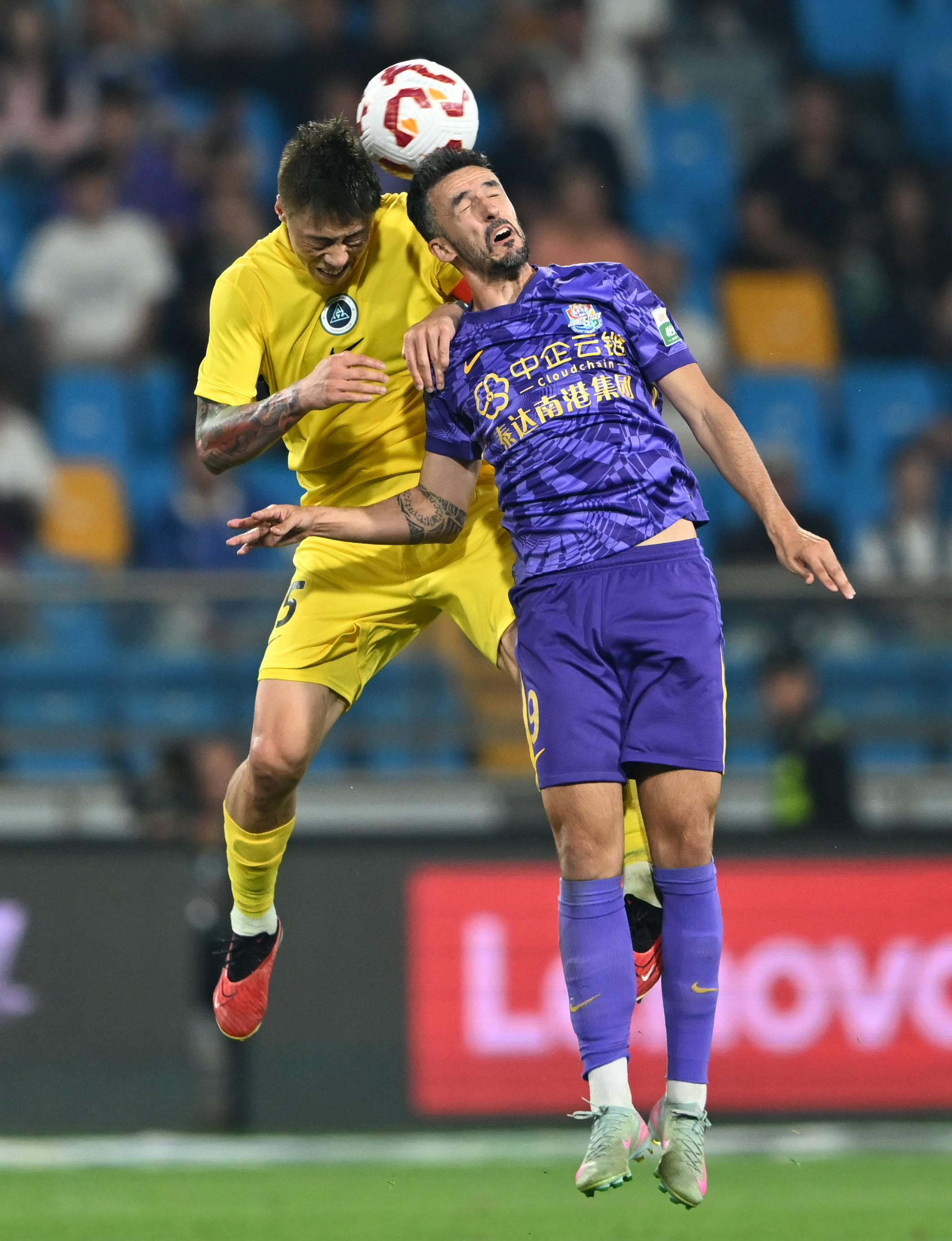 芝加哥公牛球员诺亚·埃森格因伤报销，NBA生涯受挫，发展联盟表现亮眼，未来仍有潜力。（公牛诺亚·埃森格因伤赛季报销：NBA受挫，发展联盟高光，前景仍被看好）