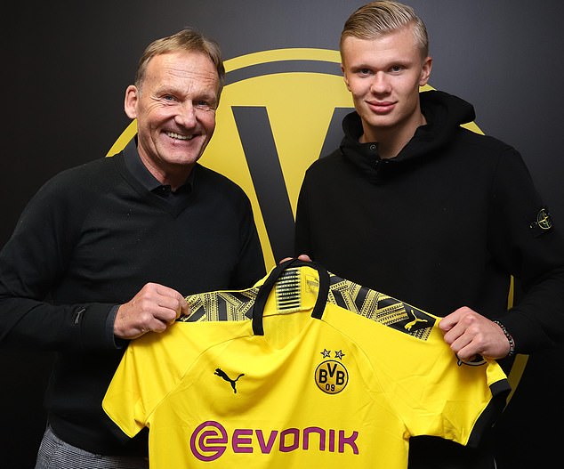 埃泽：丁丁是高水平足球思想家，这类球员是我自幼仰望的榜样