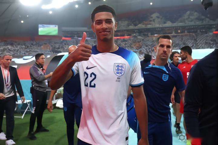 阿莫林：不会说借鉴了哪支球队的定位球战术，我们是博采众长（阿莫林：定位球并非照搬任何球队，我们融合各家所长）